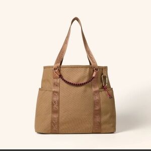 NWT, Woolrich Canvas Khaki Tote Bag with Signature Straps